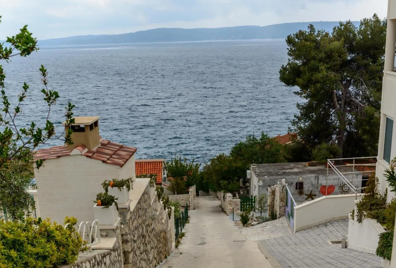 Villa Miki Trogir 0*,  Croatia